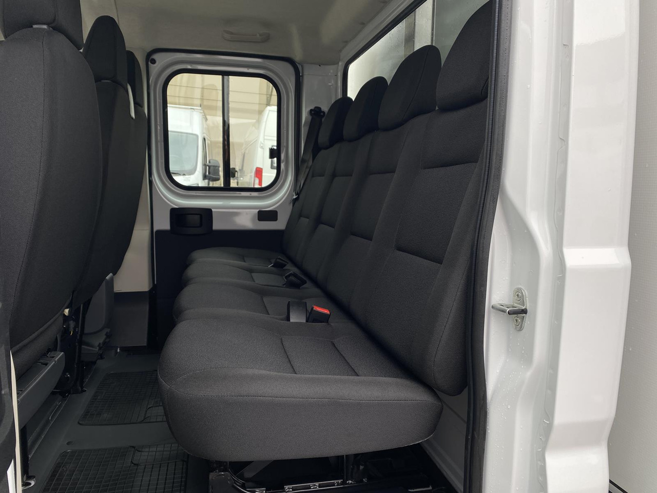 OPEL MOVANO 1+6 DOKA 140PS | KÜHLKOFFER + LADERAMPE - Хладилен бус: снимка 5 OPEL MOVANO 1+6 DOKA 140PS | KÜHLKOFFER + LADERAMPE - Хладилен бус: снимка 5
