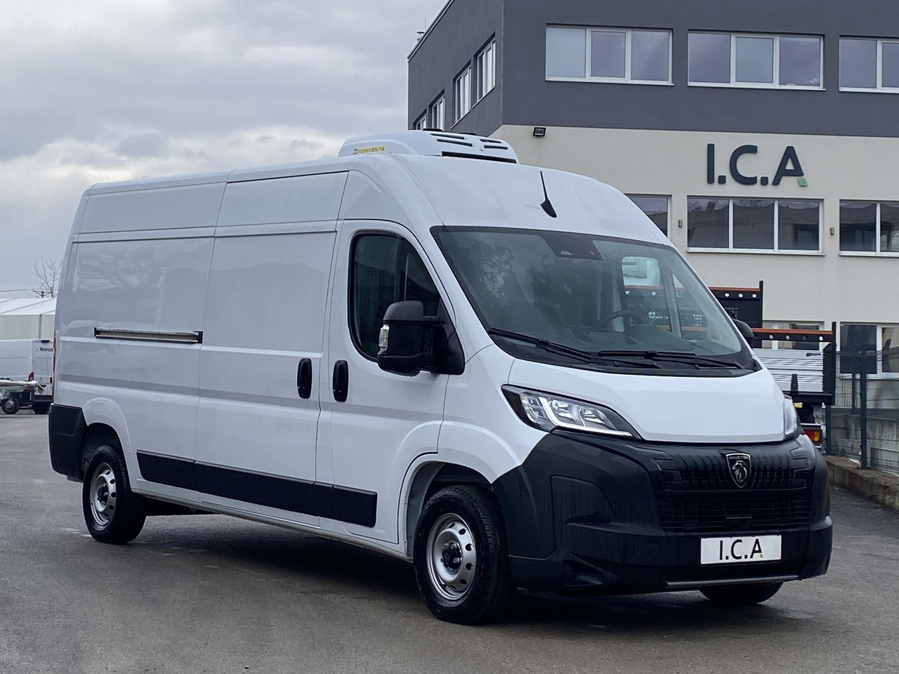 PEUGEOT BOXER L3H2 180PS CONFORT 335 / FRISCHDIENST BIS 0 + KONVEKTA FK2321 12-230V - Хладилен бус: снимка 1 PEUGEOT BOXER L3H2 180PS CONFORT 335 / FRISCHDIENST BIS 0 + KONVEKTA FK2321 12-230V - Хладилен бус: снимка 1