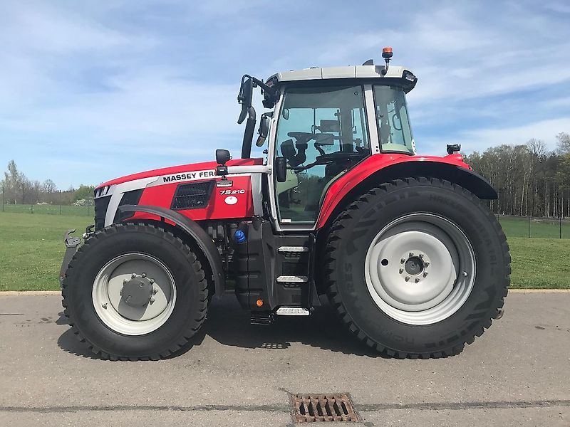 Massey Ferguson MF 7S210 Dyna-VT - Трактор: снимка 2 Massey Ferguson MF 7S210 Dyna-VT - Трактор: снимка 2