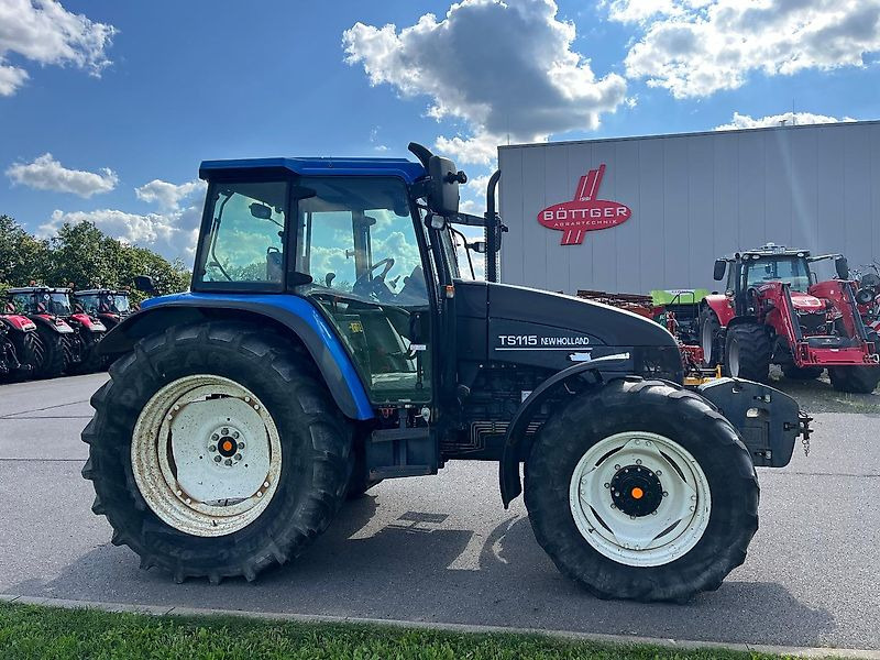 New Holland TS 115 - Трактор: снимка 4 New Holland TS 115 - Трактор: снимка 4