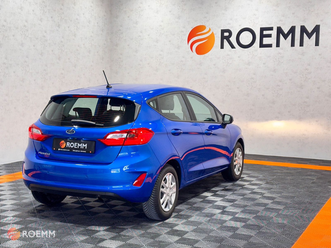 Ford Fiesta Cool & Connect*1.Hand*GARANTIE*Klima*DAB* - Седан: снимка 5 Ford Fiesta Cool & Connect*1.Hand*GARANTIE*Klima*DAB* - Седан: снимка 5
