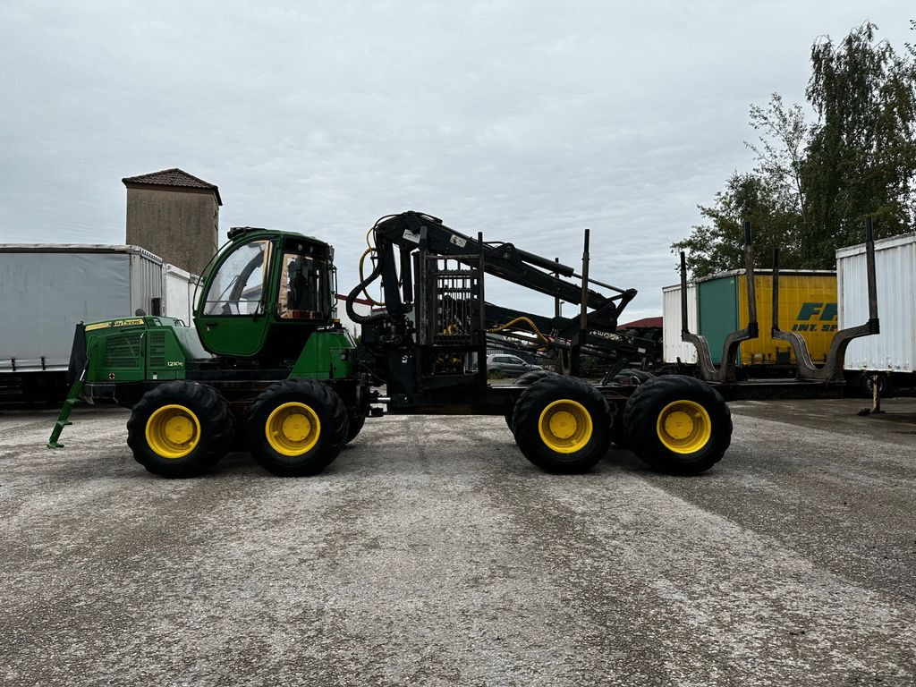 John Deere 1210E 10m CF710 KRAN John Deere 1210E 10m CF710 KRAN - Форвардер: снимка 3 John Deere 1210E 10m CF710 KRAN John Deere 1210E 10m CF710 KRAN - Форвардер: снимка 3