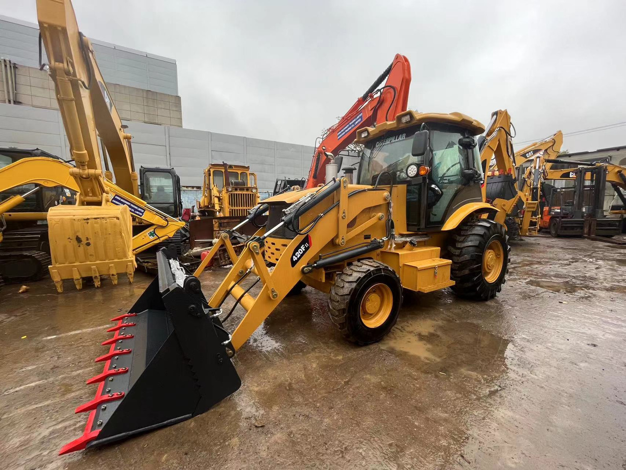 Caterpillar New Backhoe Loader 420F CAT Backhoe JCB 3CX 4CX on Sale - Багер-товарач: снимка 4 Caterpillar New Backhoe Loader 420F CAT Backhoe JCB 3CX 4CX on Sale - Багер-товарач: снимка 4