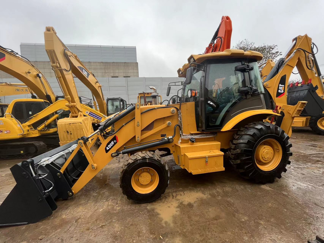 Caterpillar New Backhoe Loader 420F CAT Backhoe JCB 3CX 4CX on Sale - Багер-товарач: снимка 2 Caterpillar New Backhoe Loader 420F CAT Backhoe JCB 3CX 4CX on Sale - Багер-товарач: снимка 2