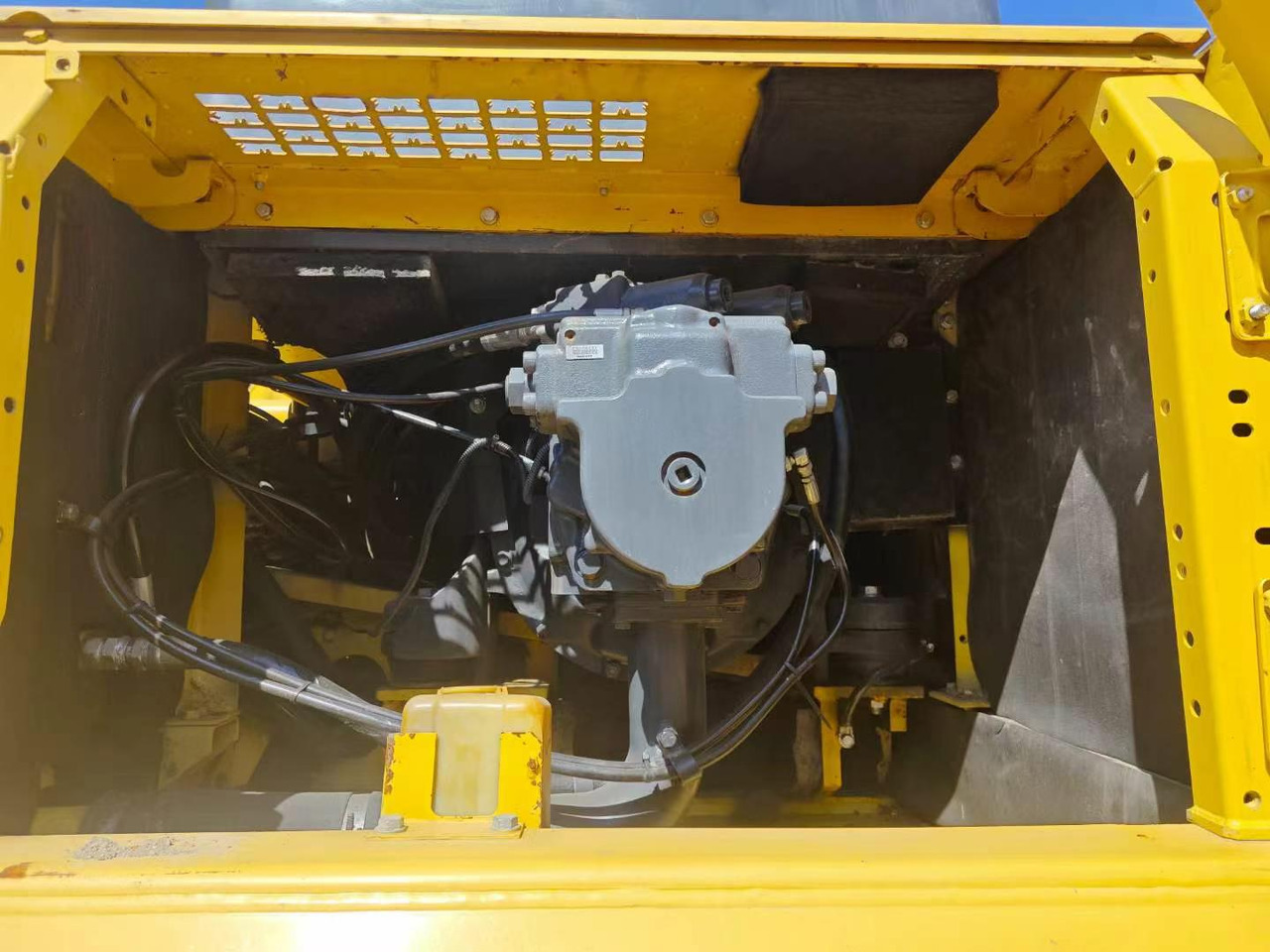 Верижен багер Komatsu PC450-8 Used Excavator pc400-7 pc400-8 40 ton 50 ton Hydraulic Crawler Excavators for Sale: снимка 8
