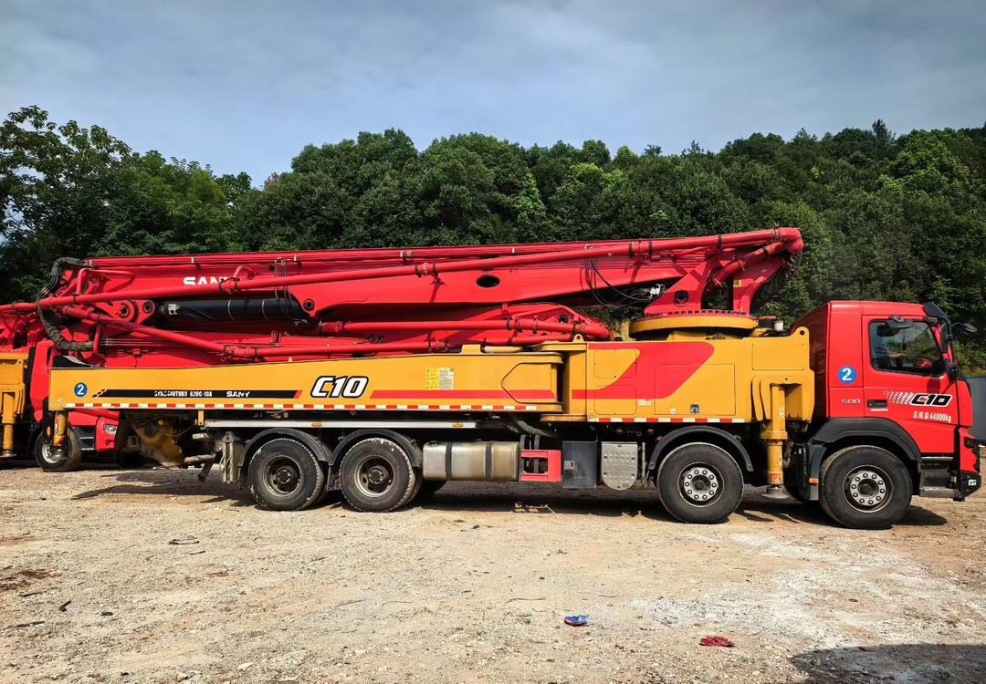 VOLVO 62 Meters Original Concrete Pump Truck Construction Machinery Cement Pumping Equipment Mounted Concrete Pump Truck for Sale - Бетон помпа: снимка 4 VOLVO 62 Meters Original Concrete Pump Truck Construction Machinery Cement Pumping Equipment Mounted Concrete Pump Truck for Sale - Бетон помпа: снимка 4