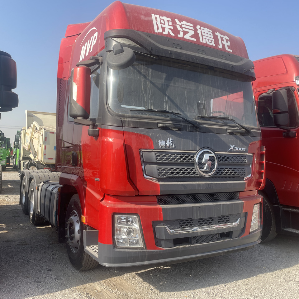 Shacman Slightly Used X3000 X5000 (6*4) Semi Truck Head Tractor Head Tipper Head - Влекач: снимка 1 Shacman Slightly Used X3000 X5000 (6*4) Semi Truck Head Tractor Head Tipper Head - Влекач: снимка 1