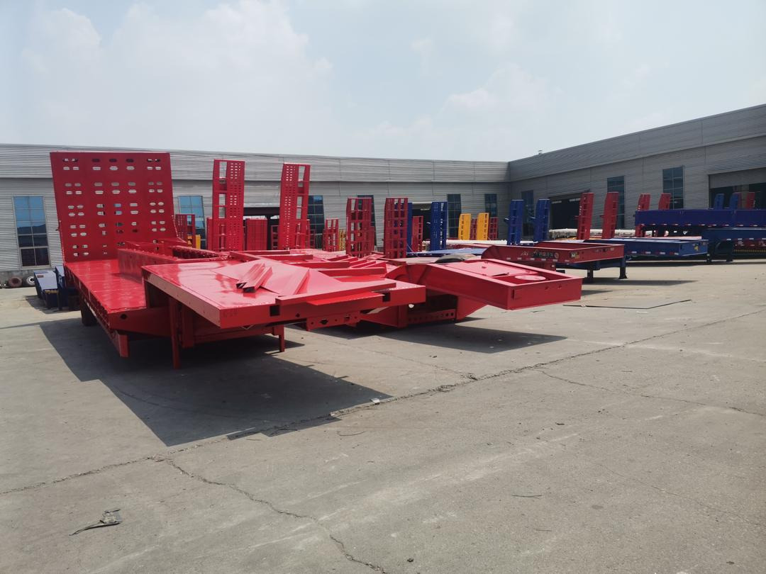 Нови Нискорамна площадка полуремарке ZHICHENG Semi Flat Bed Low Bed Lowboy bed truck in New or Used Condition and various Size for Sale: снимка 10