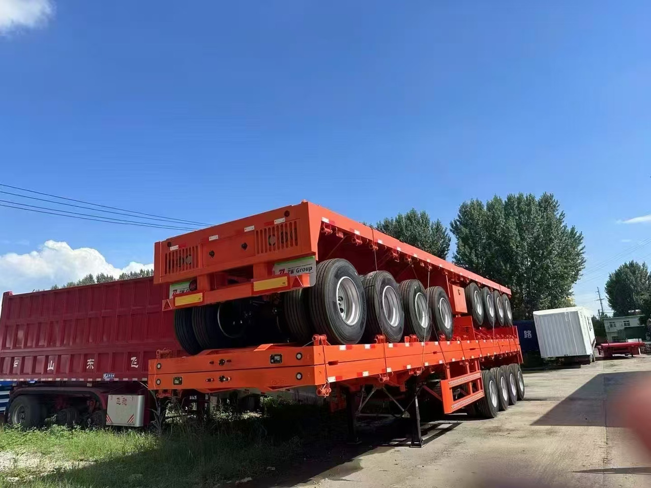Нови Нискорамна площадка полуремарке ZHICHENG Semi Flat Bed Low Bed Lowboy bed truck in New or Used Condition and various Size for Sale: снимка 28