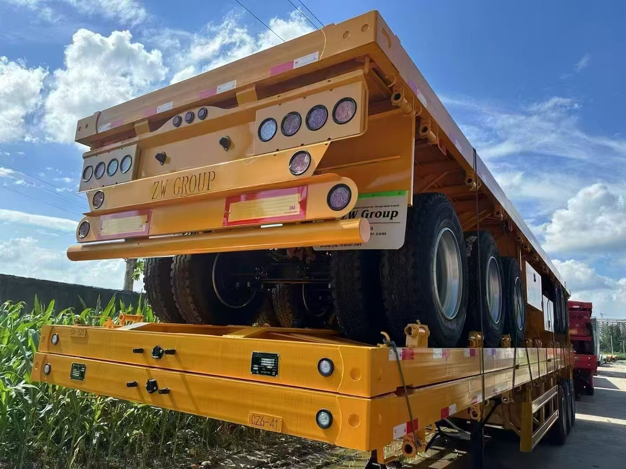 Нови Нискорамна площадка полуремарке ZHICHENG Semi Flat Bed Low Bed in New or Used with 3 Axles 4 Axles: снимка 29