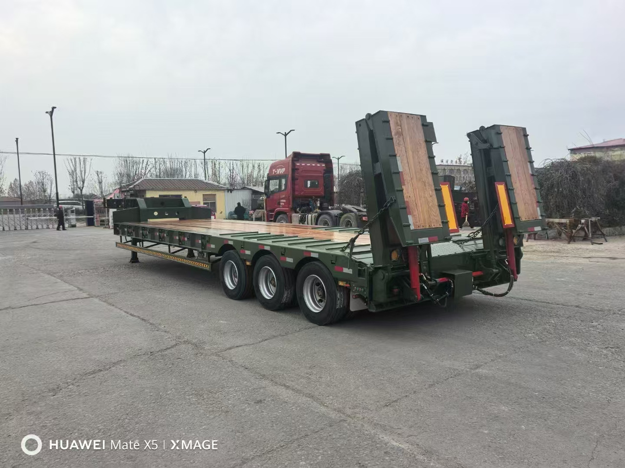 Нови Нискорамна площадка полуремарке ZHICHENG Semi Flat Bed Low Bed in New or Used with 3 Axles 4 Axles: снимка 19