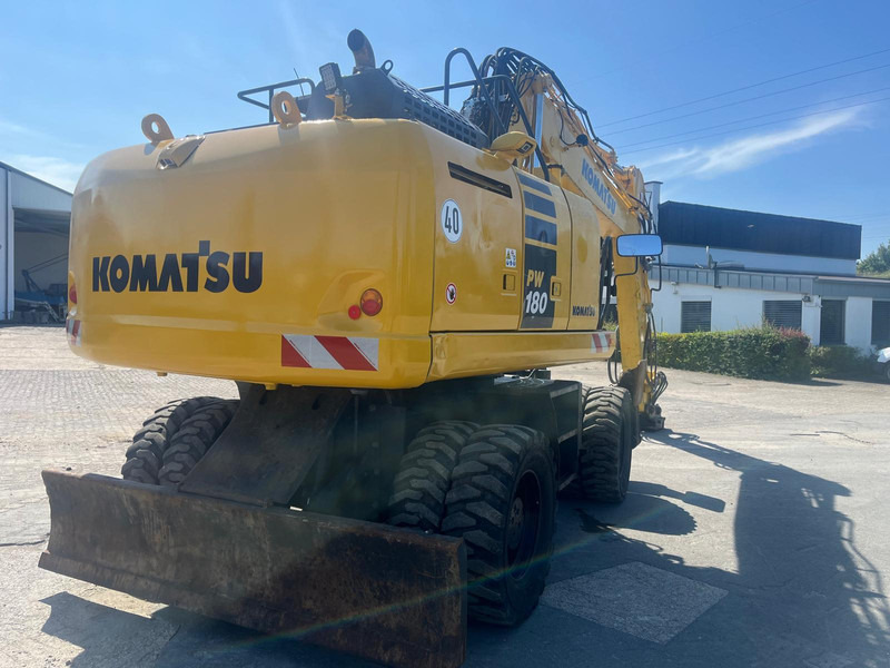 Komatsu PW180-10 - Колесен багер: снимка 1 Komatsu PW180-10 - Колесен багер: снимка 1