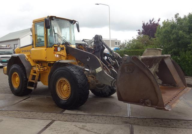 Volvo L70E - Колесен товарач: снимка 3 Volvo L70E - Колесен товарач: снимка 3