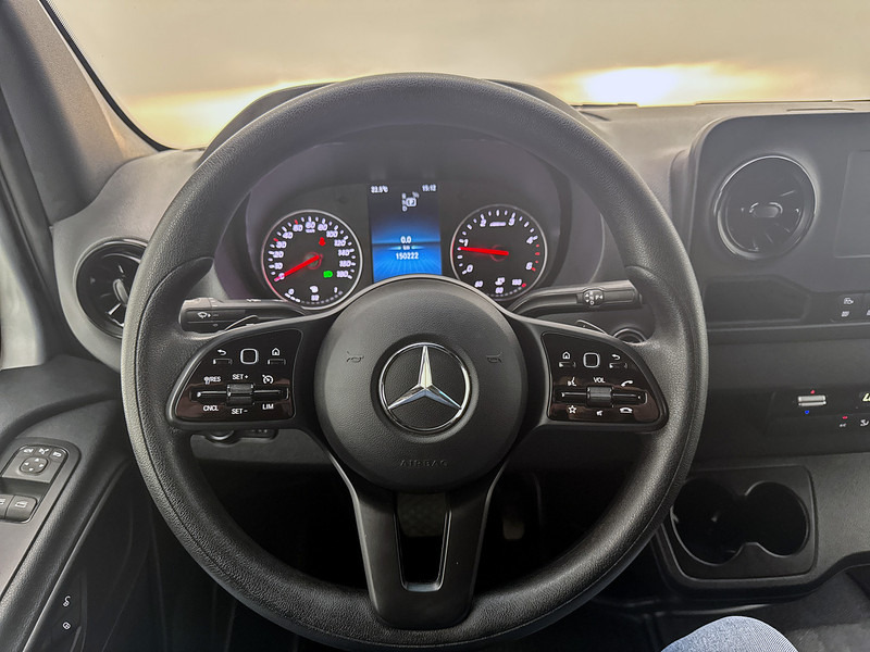 Mercedes-Benz Sprinter 315 1.9 CDI L2H2 Automaat Navigatie Blind spot Carplay Betimmering - Товарен бус: снимка 5 Mercedes-Benz Sprinter 315 1.9 CDI L2H2 Automaat Navigatie Blind spot Carplay Betimmering - Товарен бус: снимка 5