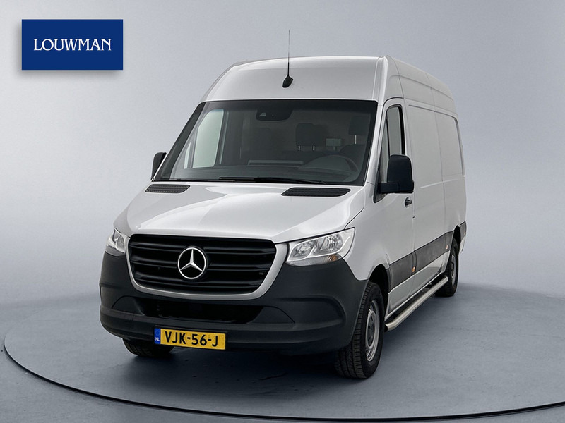 Mercedes-Benz Sprinter 315 1.9 CDI L2H2 Inrichting 220v omvormer Laadlift Navigatie Achteruitrijcamera Inrichting Cruise Control - Товарен бус: снимка 2 Mercedes-Benz Sprinter 315 1.9 CDI L2H2 Inrichting 220v omvormer Laadlift Navigatie Achteruitrijcamera Inrichting Cruise Control - Товарен бус: снимка 2