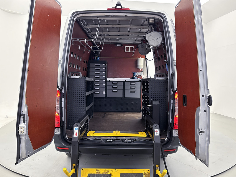 Mercedes-Benz Sprinter 315 1.9 CDI L2H2 Inrichting Navigatie Achteruitrijcamera Apple Carplay/Android Auto Cruise Control - Товарен бус: снимка 5 Mercedes-Benz Sprinter 315 1.9 CDI L2H2 Inrichting Navigatie Achteruitrijcamera Apple Carplay/Android Auto Cruise Control - Товарен бус: снимка 5
