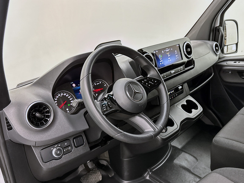 Mercedes-Benz Sprinter 317 1.9 CDI L3H2 Pro Achteruitrijcamera Stoelverwarming Cruise Control Betimmering - Товарен бус: снимка 4 Mercedes-Benz Sprinter 317 1.9 CDI L3H2 Pro Achteruitrijcamera Stoelverwarming Cruise Control Betimmering - Товарен бус: снимка 4