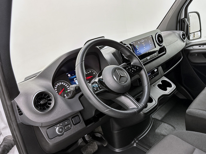 Mercedes-Benz Sprinter 317 1.9 CDI L3H2 Pro Achteruitrijcamera met sensoren Cruise Control Betimmering - Товарен бус: снимка 5 Mercedes-Benz Sprinter 317 1.9 CDI L3H2 Pro Achteruitrijcamera met sensoren Cruise Control Betimmering - Товарен бус: снимка 5