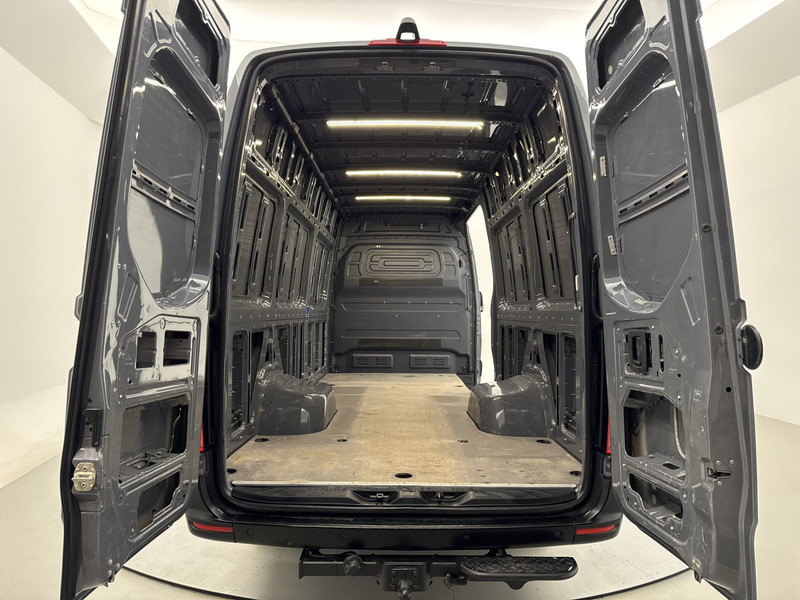 Товарен бус Mercedes-Benz Sprinter 519 3.0 CDI L3H2 V6 Led koplampen 360 camera systeem Trekhaak Navigatie Dubbel lucht: снимка 18 Товарен бус Mercedes-Benz Sprinter 519 3.0 CDI L3H2 V6 Led koplampen 360 camera systeem Trekhaak Navigatie Dubbel lucht: снимка 18