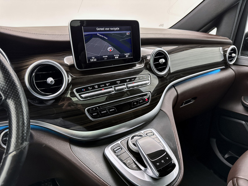 Mercedes-Benz V-Klasse 220d Lang Avantgarde Edition 8 Persoons incl. BPM Elektr schuifdeuren Nappa Leder Pano 8 zitplaatsen Geel kenteken - Микробус, Пътнически бус: снимка 5 Mercedes-Benz V-Klasse 220d Lang Avantgarde Edition 8 Persoons incl. BPM Elektr schuifdeuren Nappa Leder Pano 8 zitplaatsen Geel kenteken - Микробус, Пътнически бус: снимка 5