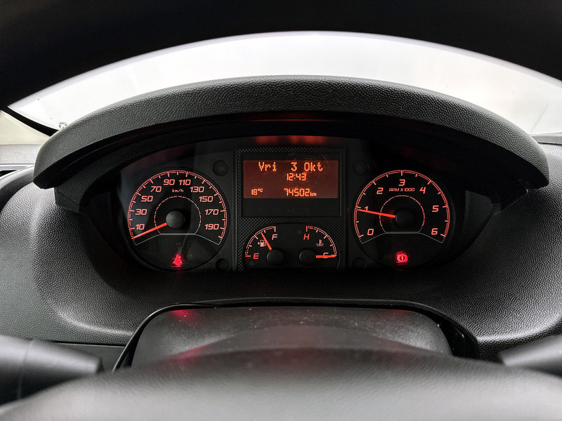 Opel Movano 2.2D 140 L4H3 Edition Trekhaak 3t Imperiaal Cruise Control Airco - Товарен бус: снимка 5 Opel Movano 2.2D 140 L4H3 Edition Trekhaak 3t Imperiaal Cruise Control Airco - Товарен бус: снимка 5