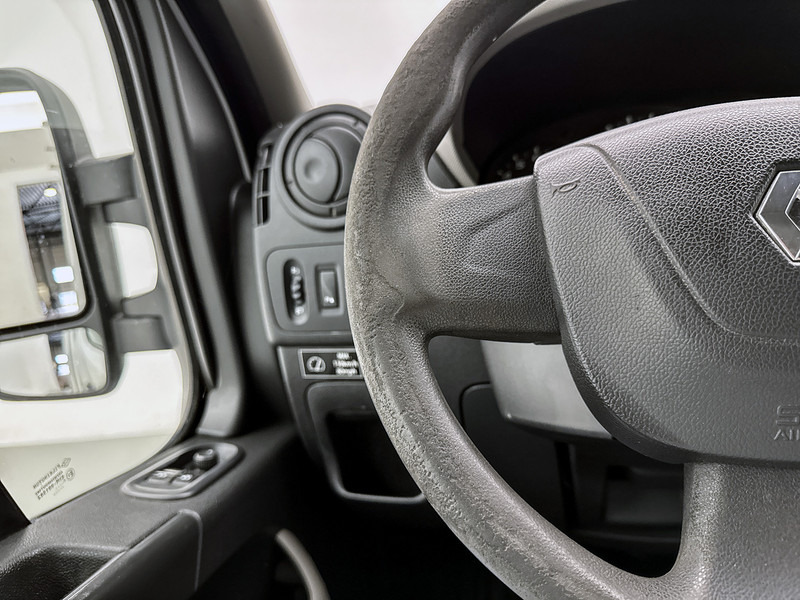 Товарен бус Renault Master T35 2.3 dCi L2H2 Eco Glasresteel Trekhaak Achteruitrijcamera Glasauto: снимка 17