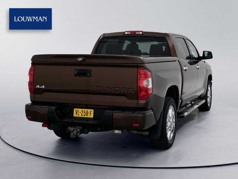 Toyota Tundra 5.7 V8 Double Cab 4x4 LPG 1974-Edition Leder JBL Stoel ventilatie/ verwarming Schuif/kantel dak Blind spot Camera 3500kg trekhaa - Пикап, Бус с двойна кабина: снимка 2 Toyota Tundra 5.7 V8 Double Cab 4x4 LPG 1974-Edition Leder JBL Stoel ventilatie/ verwarming Schuif/kantel dak Blind spot Camera 3500kg trekhaa - Пикап, Бус с двойна кабина: снимка 2