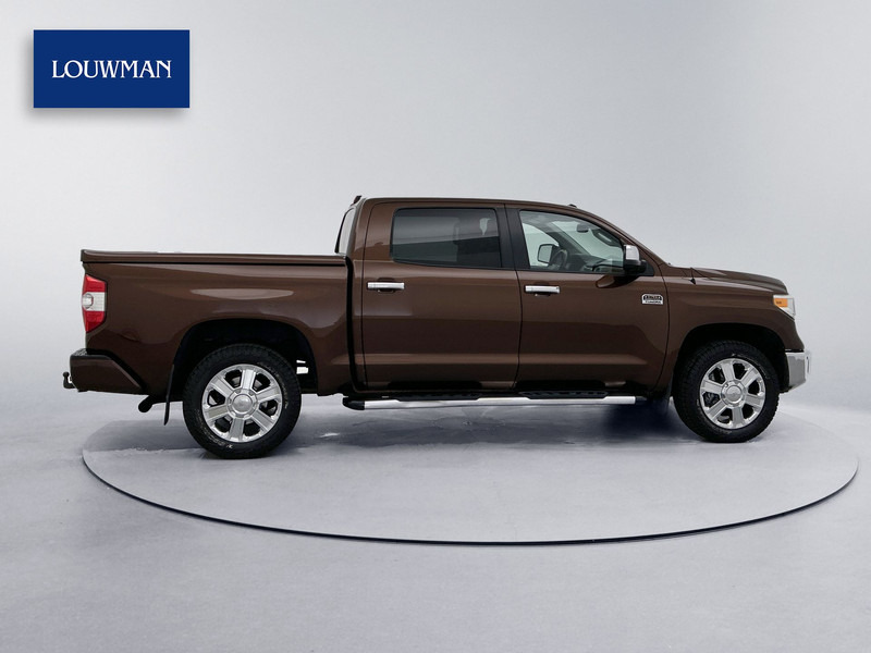 Toyota Tundra 5.7 V8 Double Cab 4x4 LPG 1974-Edition Leder JBL Stoel ventilatie/ verwarming Schuif/kantel dak Blind spot Camera 3500kg trekhaa - Пикап, Бус с двойна кабина: снимка 3 Toyota Tundra 5.7 V8 Double Cab 4x4 LPG 1974-Edition Leder JBL Stoel ventilatie/ verwarming Schuif/kantel dak Blind spot Camera 3500kg trekhaa - Пикап, Бус с двойна кабина: снимка 3