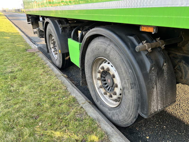 Krone 2- Assige Koeltrailer Carrier vector 1550 / laadklep / stuuras - Рефрижератор полуремарке: снимка 5 Krone 2- Assige Koeltrailer Carrier vector 1550 / laadklep / stuuras - Рефрижератор полуремарке: снимка 5