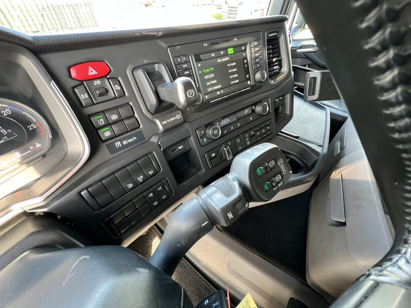 Влекач Scania R540 6x2 NGS 6x2 Trekker Full Spoiler / Retarder, 3.15 /  Leather, LED: снимка 13