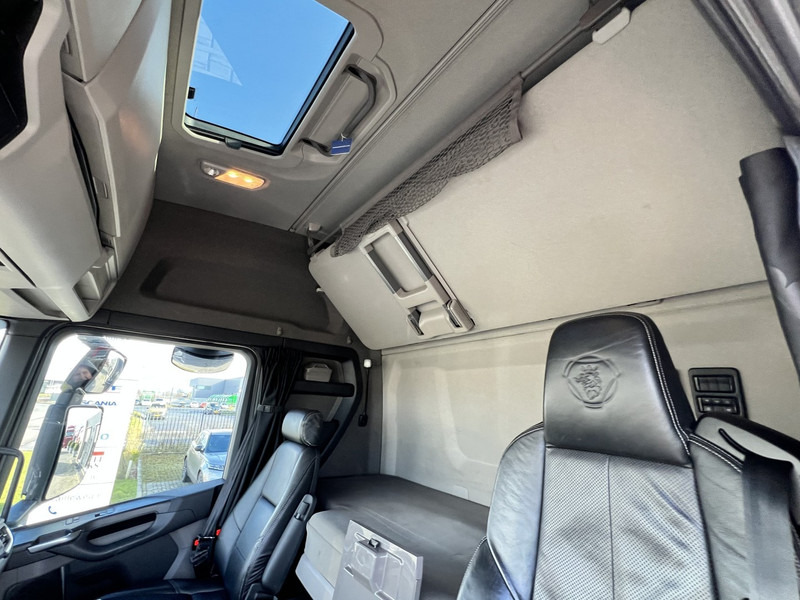 Влекач Scania R540 6x2 NGS 6x2 Trekker Full Spoiler / Retarder, 3.15 /  Leather, LED: снимка 16
