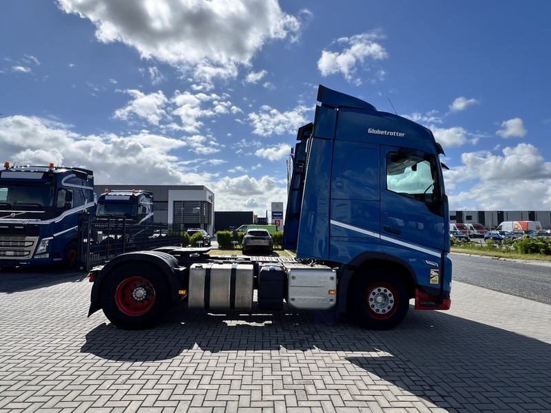 Volvo FH 460 4x2 trekker Globetrotter / 2x Fuel Tank - Влекач: снимка 4 Volvo FH 460 4x2 trekker Globetrotter / 2x Fuel Tank - Влекач: снимка 4
