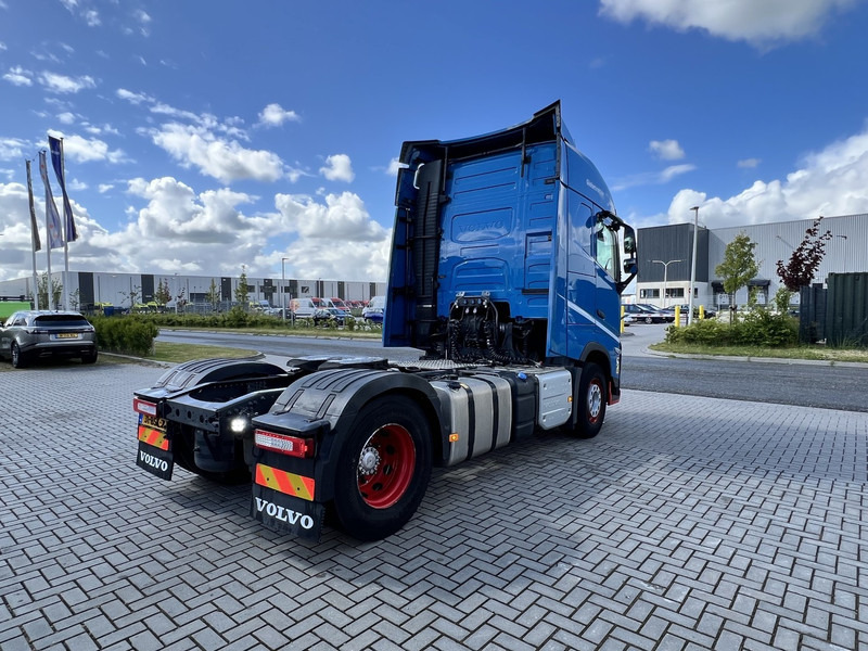 Volvo FH 460 4x2 trekker Globetrotter / 2x Fuel Tank - Влекач: снимка 5 Volvo FH 460 4x2 trekker Globetrotter / 2x Fuel Tank - Влекач: снимка 5