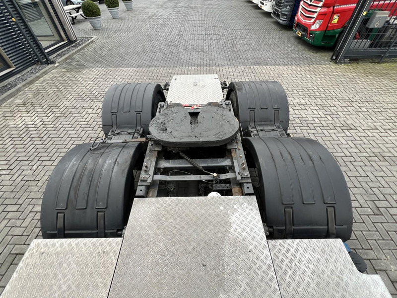 Влекач Volvo FH 500 6x2 vla trekker Pusher / lift / 887500km: снимка 16 Влекач Volvo FH 500 6x2 vla trekker Pusher / lift / 887500km: снимка 16