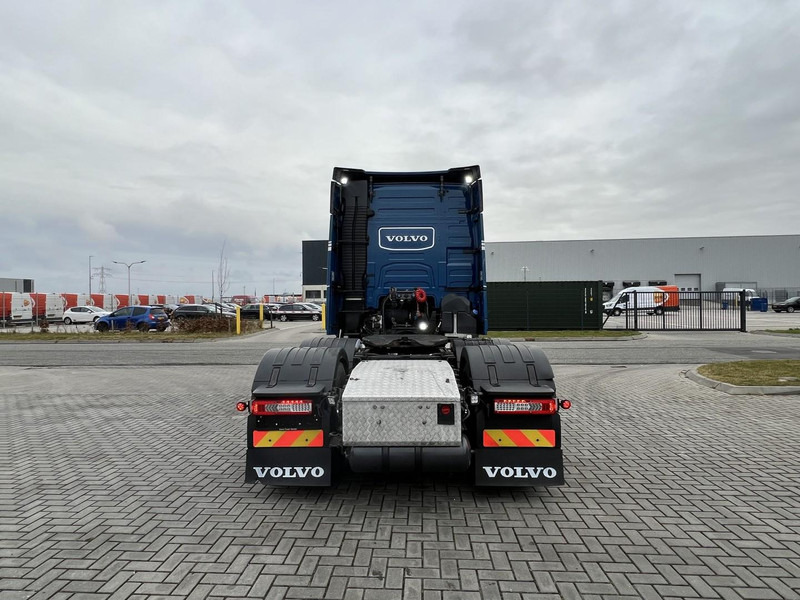 Влекач Volvo FH 500 6x2 vla trekker Pusher / lift / 887500km: снимка 6 Влекач Volvo FH 500 6x2 vla trekker Pusher / lift / 887500km: снимка 6