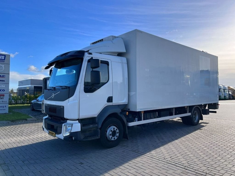 Volvo FL 250 4x2 Koelwagen Thermo king V600 / Tailgate Dhollandia 2000kg - Рефрижератор камион: снимка 1 Volvo FL 250 4x2 Koelwagen Thermo king V600 / Tailgate Dhollandia 2000kg - Рефрижератор камион: снимка 1