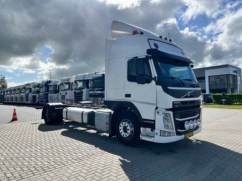Volvo FM 410 4x2 Chassis Cabine Globetrotter XL - Шаси кабина: снимка 3 Volvo FM 410 4x2 Chassis Cabine Globetrotter XL - Шаси кабина: снимка 3