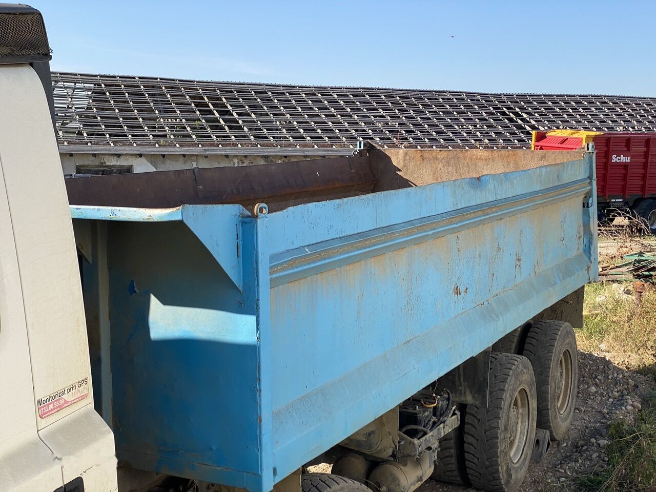 Hardox Bena basculabila cu semisasiu 7m : 8x4 - Самосвална надстройка: снимка 2 Hardox Bena basculabila cu semisasiu 7m : 8x4 - Самосвална надстройка: снимка 2