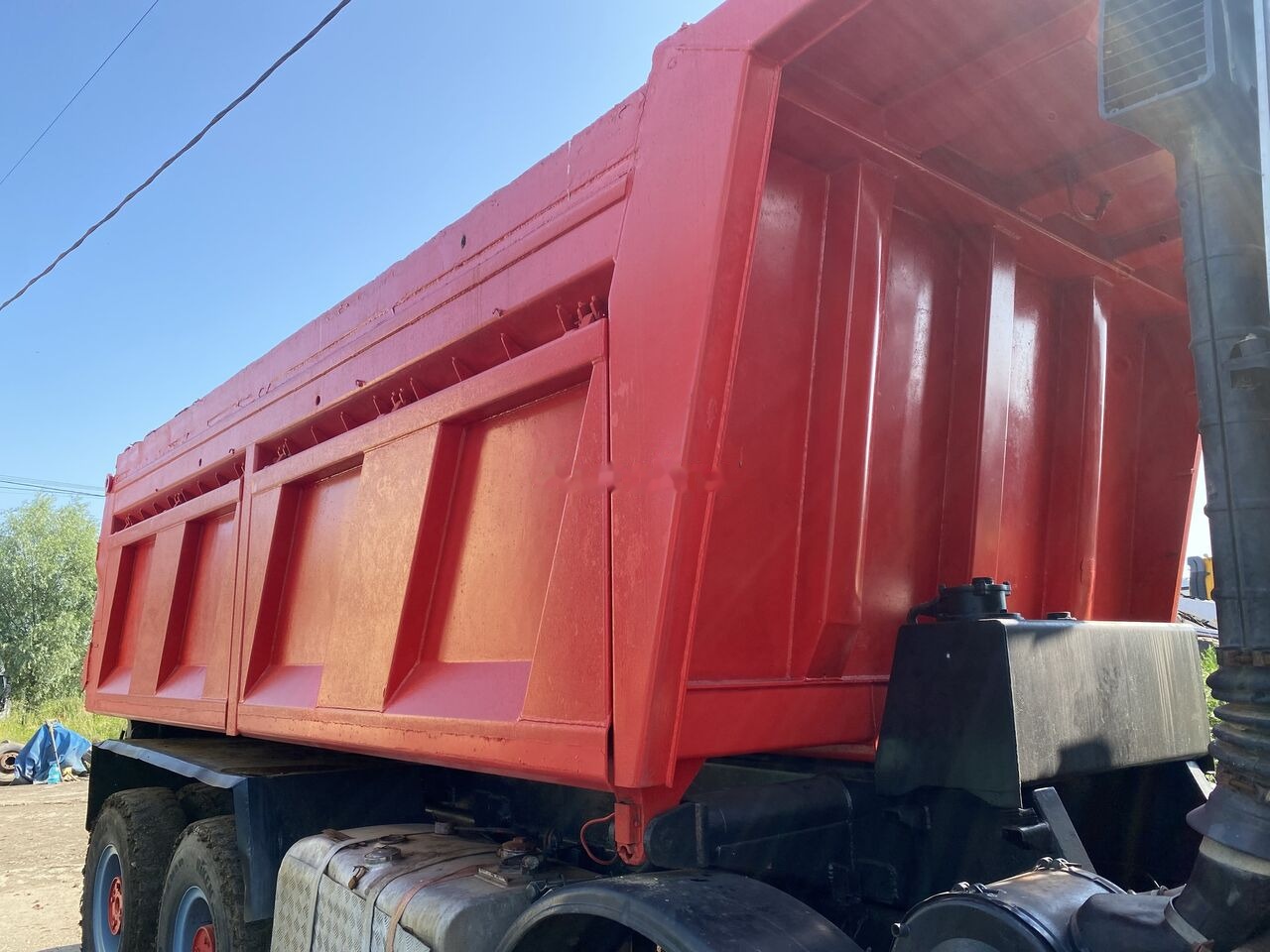 Hyva Bena 8x4 cu semisasiu , cilindru basculare si rezervor ulei hidr - Самосвална надстройка: снимка 2 Hyva Bena 8x4 cu semisasiu , cilindru basculare si rezervor ulei hidr - Самосвална надстройка: снимка 2