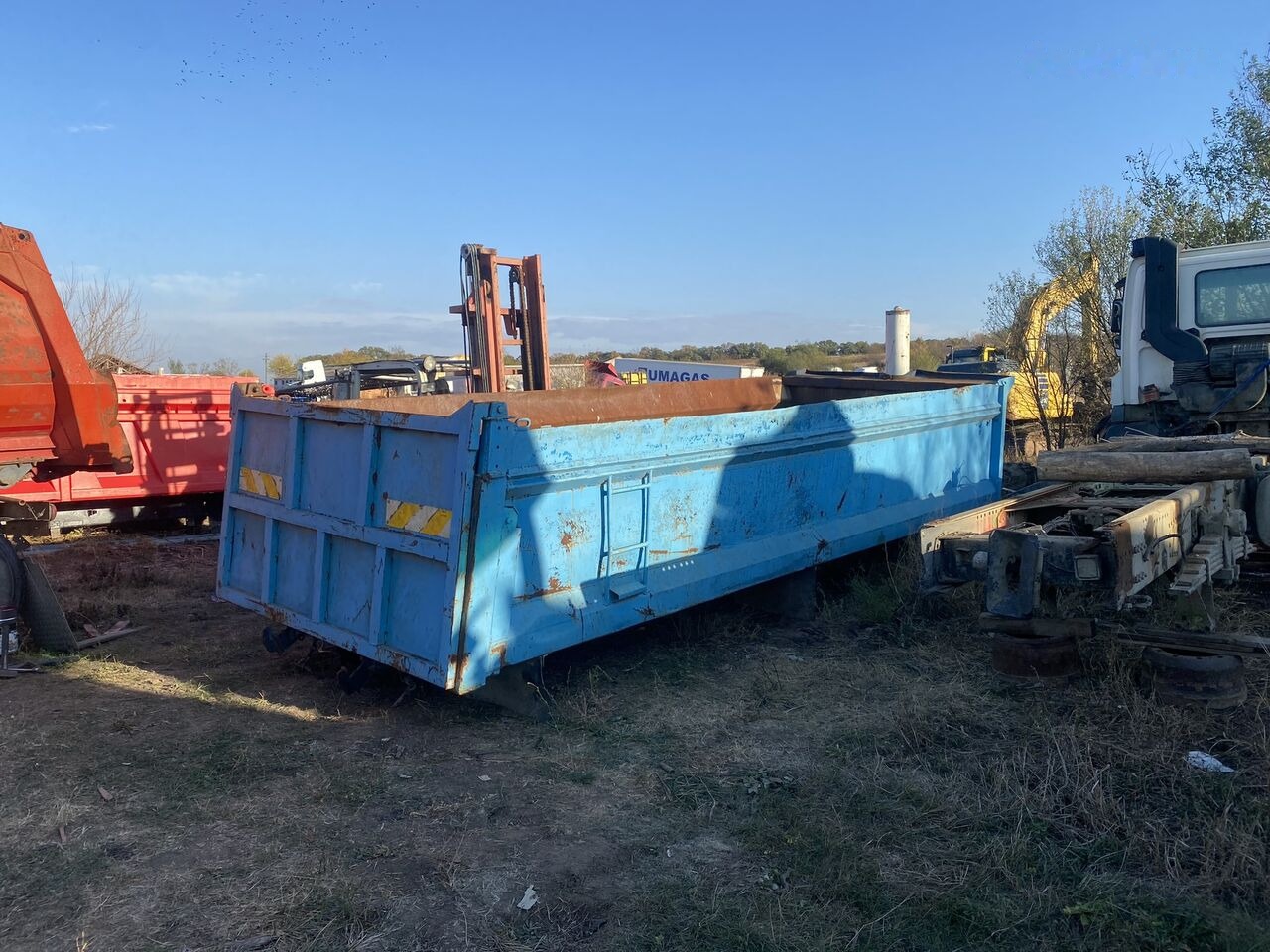 Hyva bena originala DAF 8x4 cu semisasiu si cilindru basculare - Самосвална надстройка: снимка 2 Hyva bena originala DAF 8x4 cu semisasiu si cilindru basculare - Самосвална надстройка: снимка 2