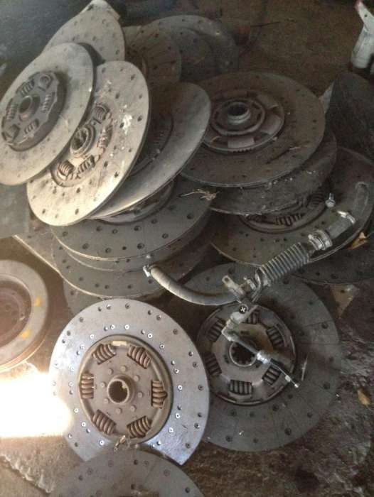 Kit ambreaj tir second hand de vanzare DAF - Диск за съединител за Камион: снимка 1 Kit ambreaj tir second hand de vanzare DAF - Диск за съединител за Камион: снимка 1