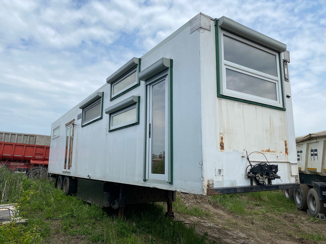 Krone Semiremorca casa mobila Complet Utilata - Жилищен контейнер: снимка 1 Krone Semiremorca casa mobila Complet Utilata - Жилищен контейнер: снимка 1