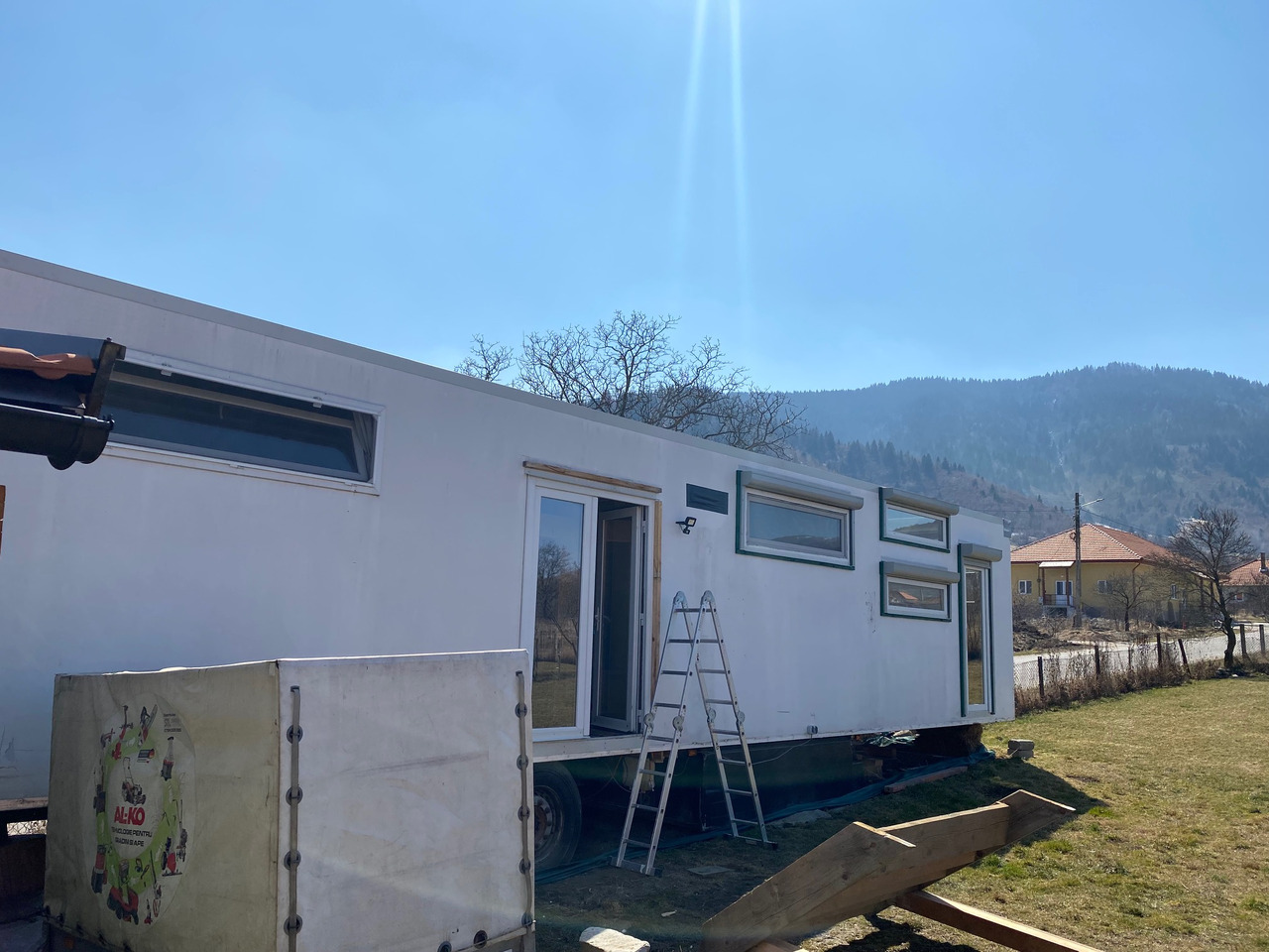 Krone Semiremorca casa mobila Complet Utilata - Жилищен контейнер: снимка 4 Krone Semiremorca casa mobila Complet Utilata - Жилищен контейнер: снимка 4