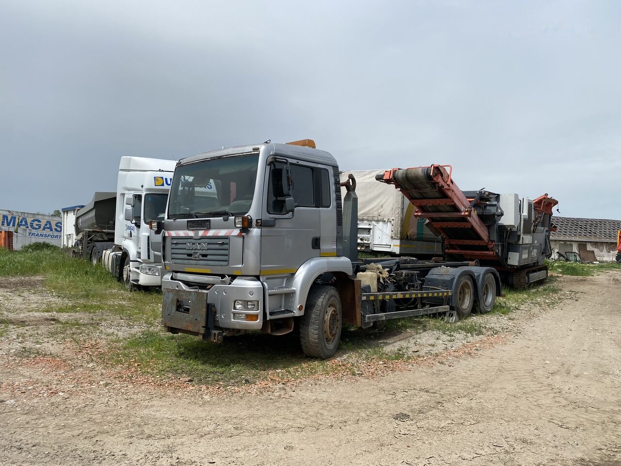 MAN TGA 6x4 Euro 3 AbrollKipper - Шаси кабина: снимка 2 MAN TGA 6x4 Euro 3 AbrollKipper - Шаси кабина: снимка 2