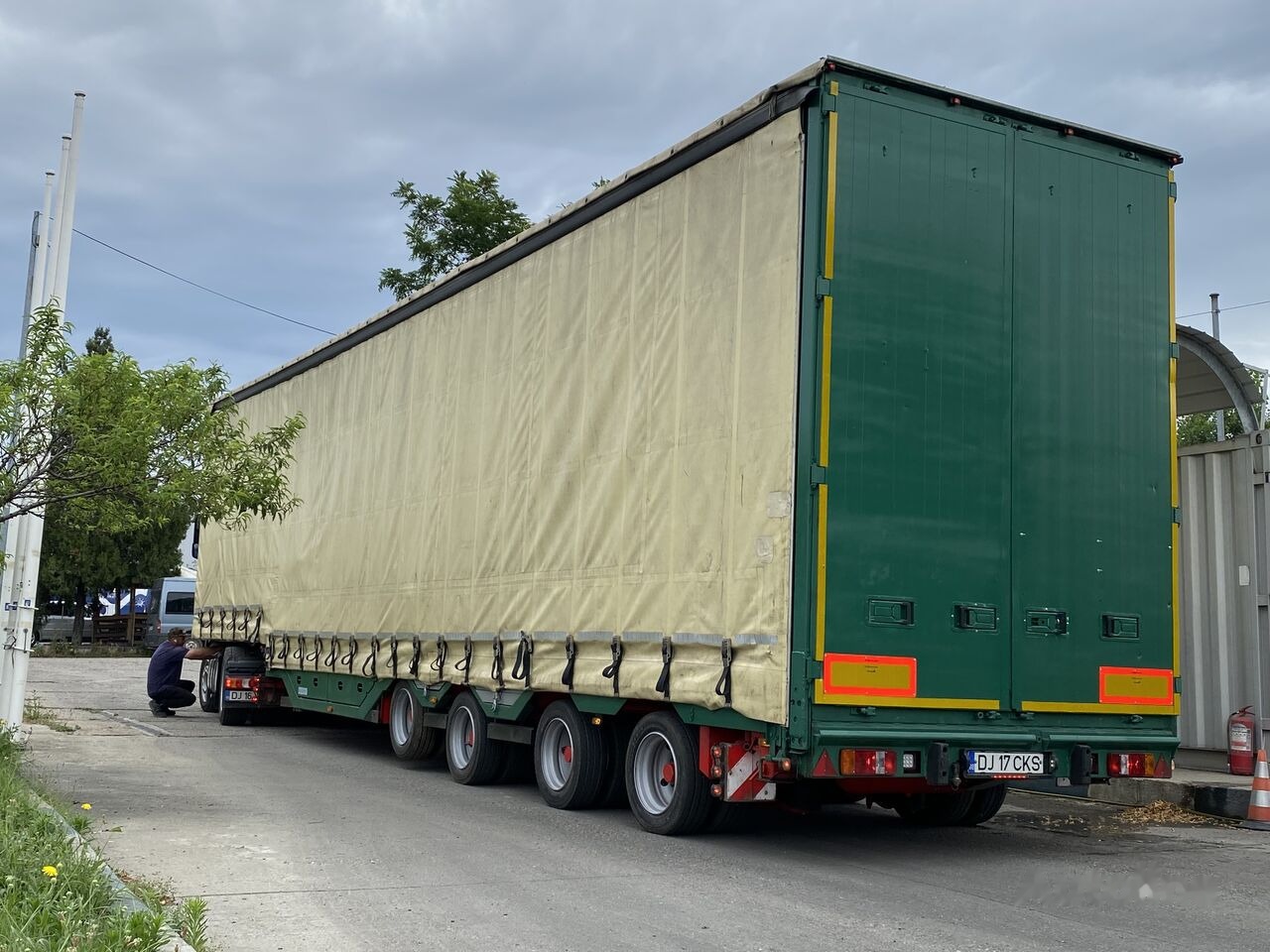 Meusburger Typ: MPG-4 - trailer combine / tractoare / vole - axe viratoare - Нискорамна площадка полуремарке: снимка 1 Meusburger Typ: MPG-4 - trailer combine / tractoare / vole - axe viratoare - Нискорамна площадка полуремарке: снимка 1
