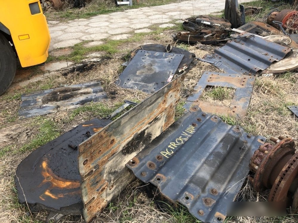 Placa inaltatoare cupla camion Volvo Scania Renault Man Daf truck - Седло за Камион: снимка 1 Placa inaltatoare cupla camion Volvo Scania Renault Man Daf truck - Седло за Камион: снимка 1