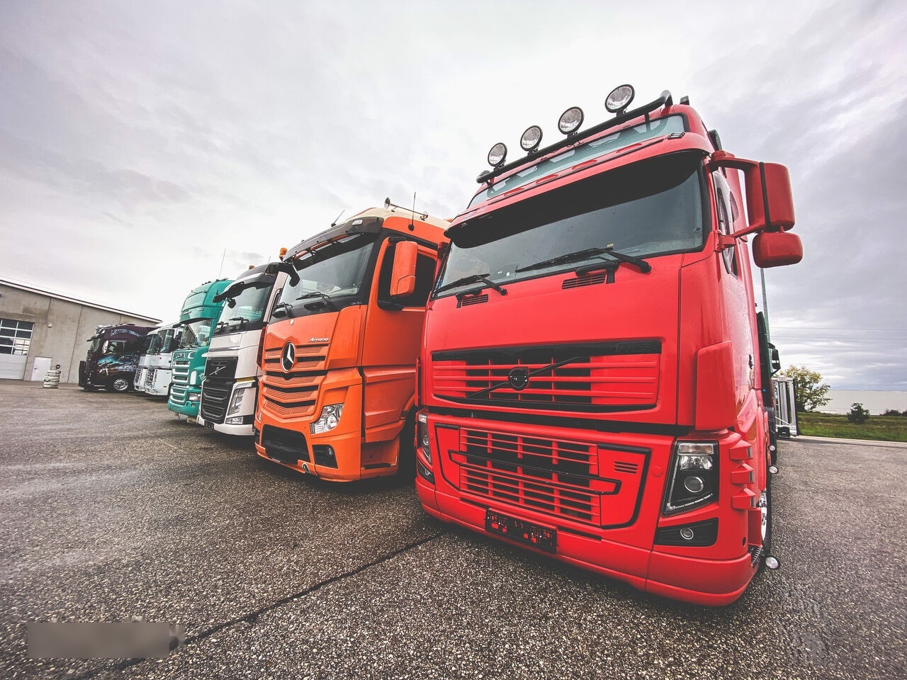 Dezmembrari Volvo FH 12 Euro 5 / Euro 6 truck - Резервни части за Камион: снимка 1 Dezmembrari Volvo FH 12 Euro 5 / Euro 6 truck - Резервни части за Камион: снимка 1