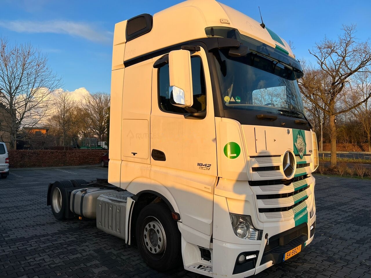 Mercedes-Benz Actros 1842 MP4 - Влекач: снимка 1 Mercedes-Benz Actros 1842 MP4 - Влекач: снимка 1