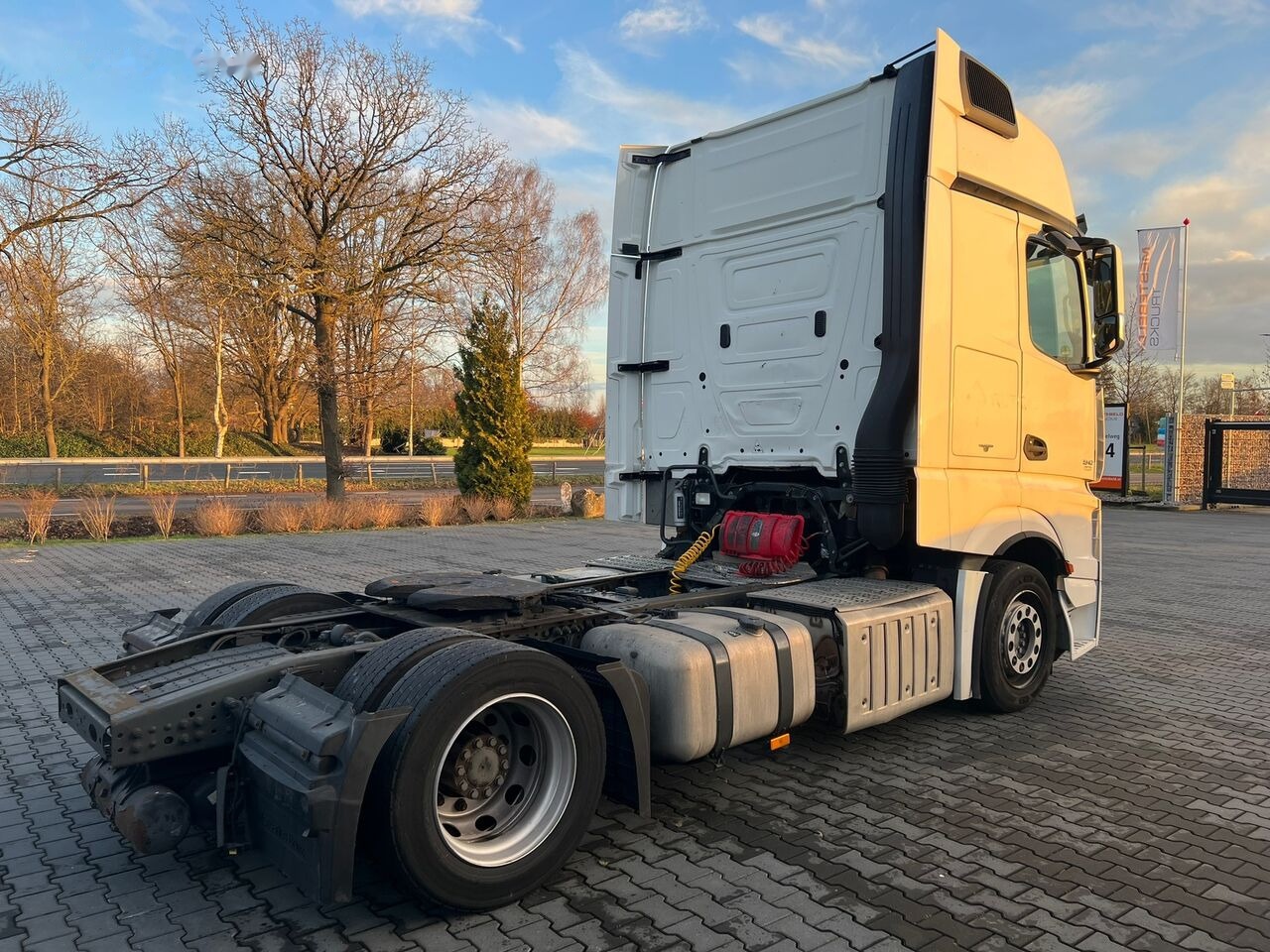 Mercedes-Benz Actros 1842 MP4 - Влекач: снимка 3 Mercedes-Benz Actros 1842 MP4 - Влекач: снимка 3