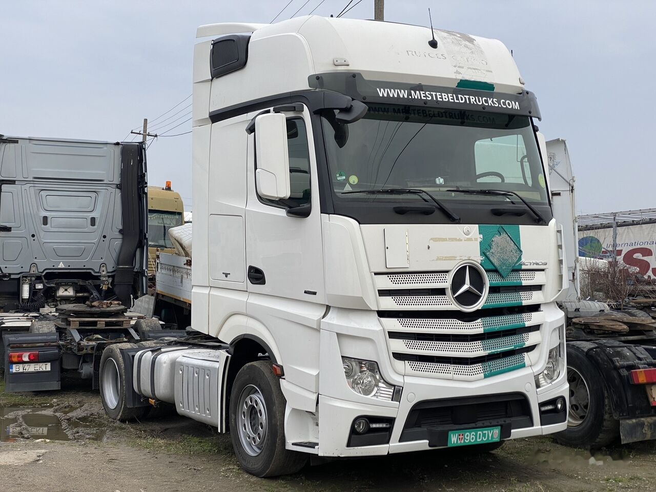 Mercedes-Benz Cap tractor MERCEDES-BENZ TOP Actros 1842 MP4 Klima MegaSpace - Влекач: снимка 1 Mercedes-Benz Cap tractor MERCEDES-BENZ TOP Actros 1842 MP4 Klima MegaSpace - Влекач: снимка 1
